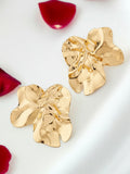 Scrunched-Up-Shape Geometric Stud Earrings